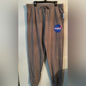 New Men’s NASA XL grey sweats